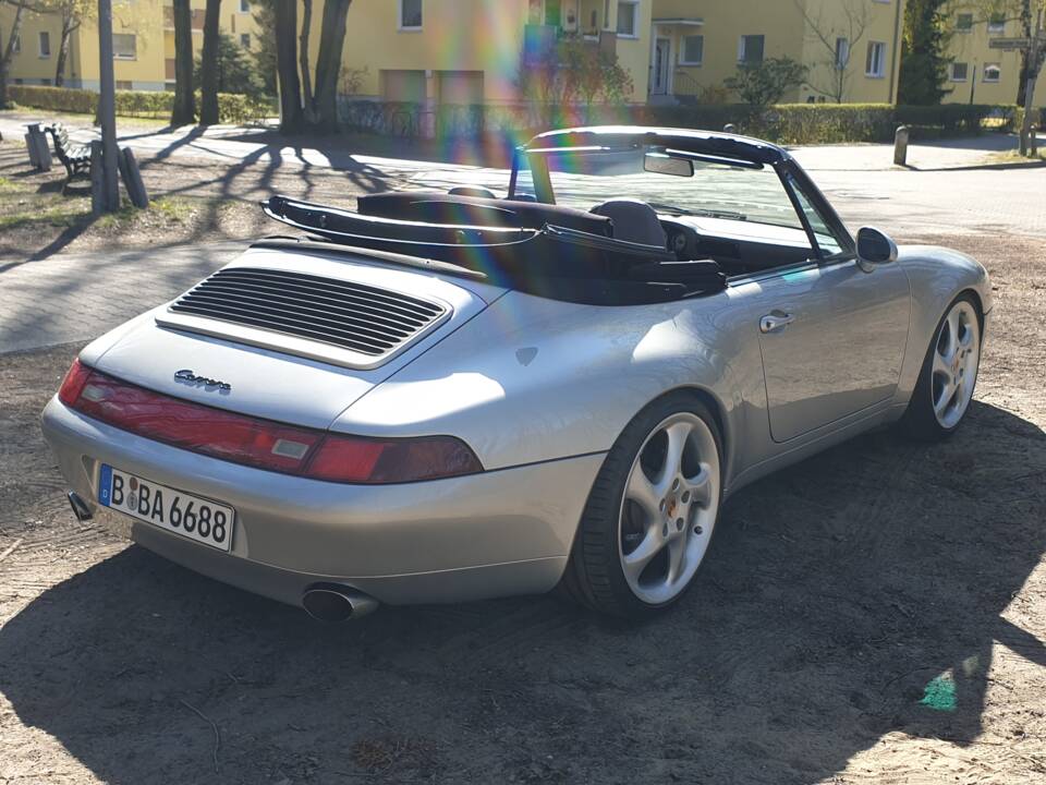 Image 6/116 of Porsche 911 Carrera (1997)