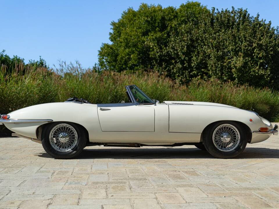 Bild 5/50 von Jaguar E-Type (1968)