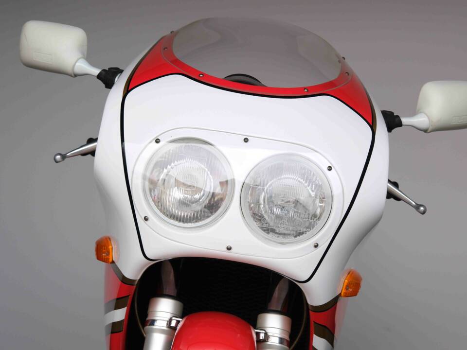 Image 33/95 of Bimota YB6 (1990)