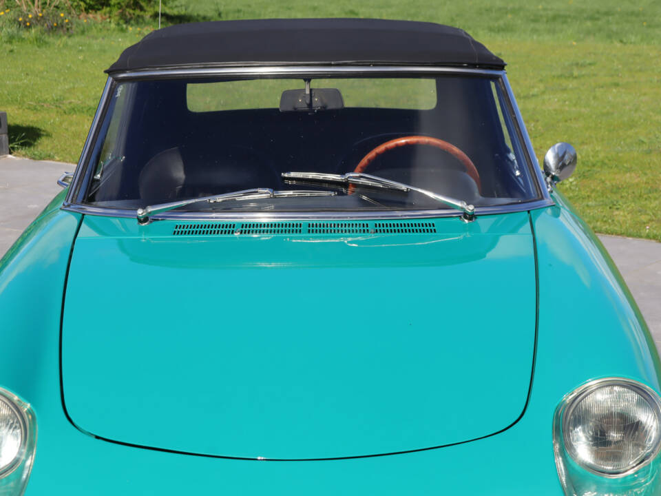 Image 37/50 of Alfa Romeo 1750 Spider Veloce (1969)