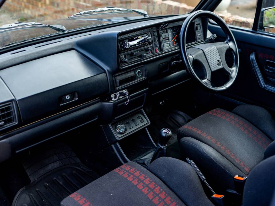 Afbeelding 5/46 van Volkswagen Golf I GTI 1.6 (1993)