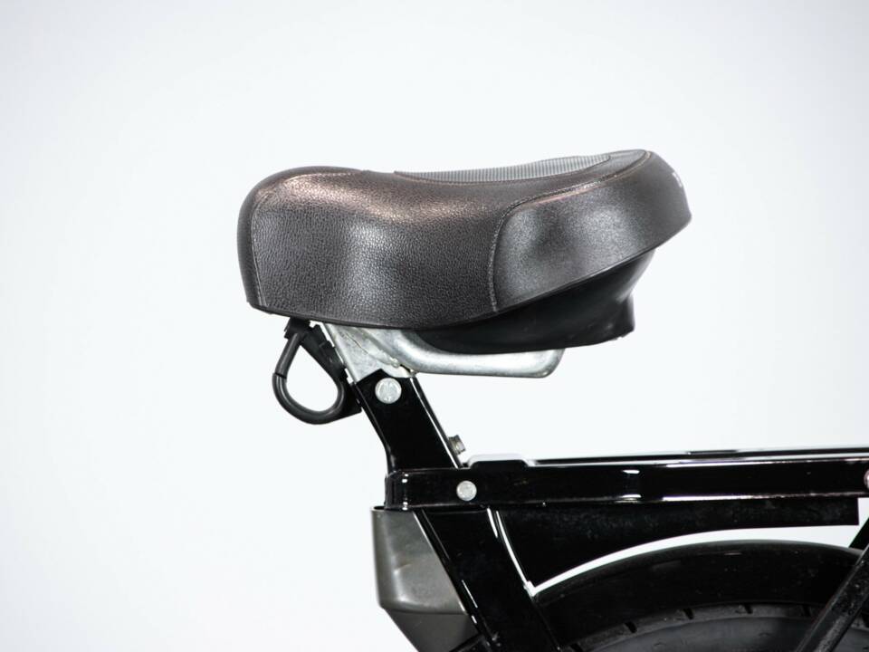 Bild 12/49 von Piaggio DUMMY (2002)