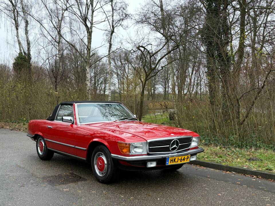 Immagine 9/14 di Mercedes-Benz 280 SL (1985)