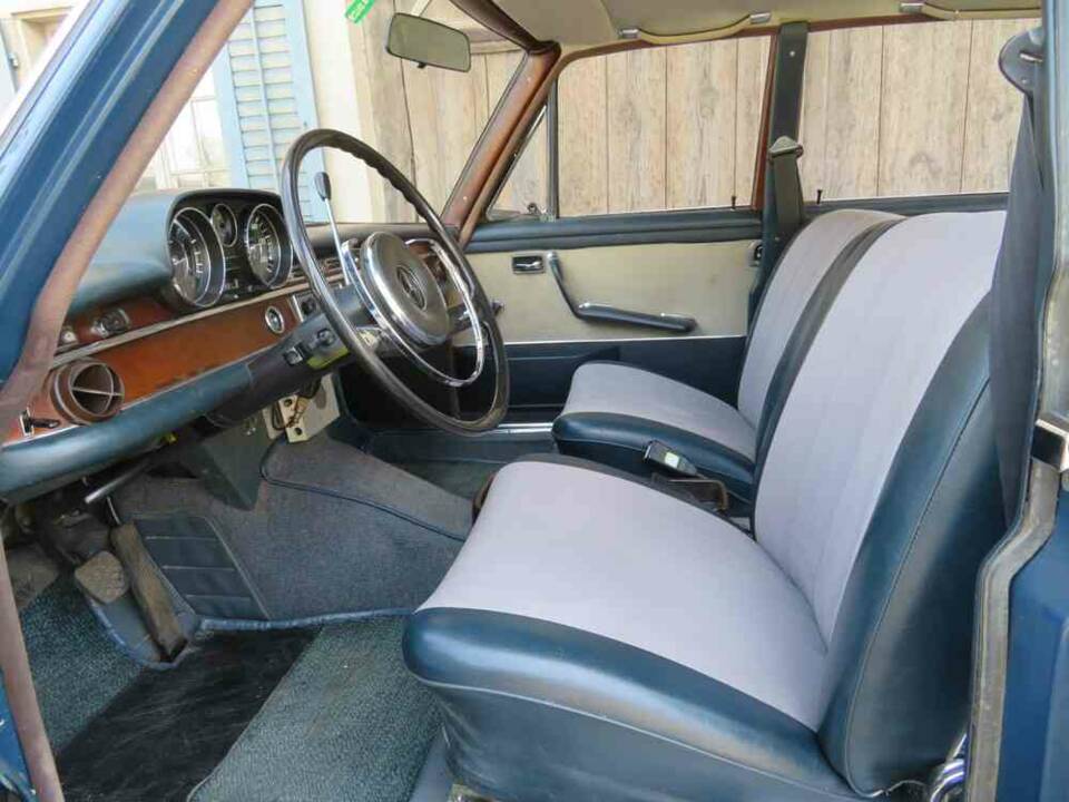 Afbeelding 4/17 van Mercedes-Benz 250 SE (1966)