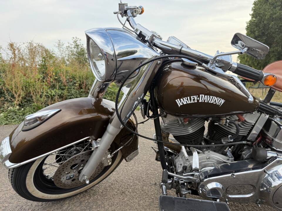 Image 2/4 of Harley-Davidson FLHP 80 Police (1981)