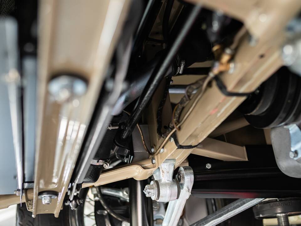 Immagine 96/98 di Jaguar E-Type 4.2 (1966)