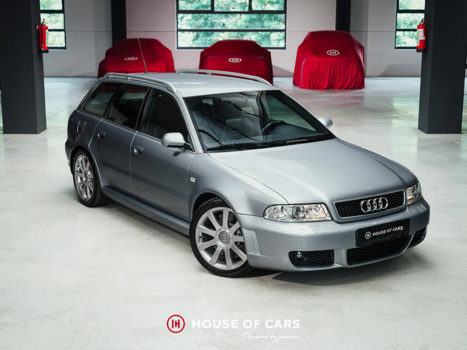 Image 4/25 de Audi RS4 Avant (2001)