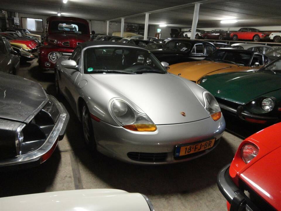 Image 2/44 de Porsche Boxster S (2000)