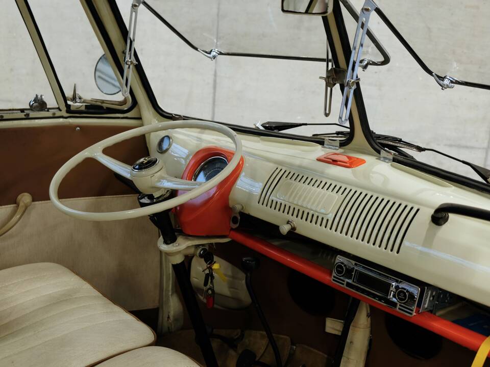 Bild 24/24 von Volkswagen T1 Brasil 1.6 (1975)