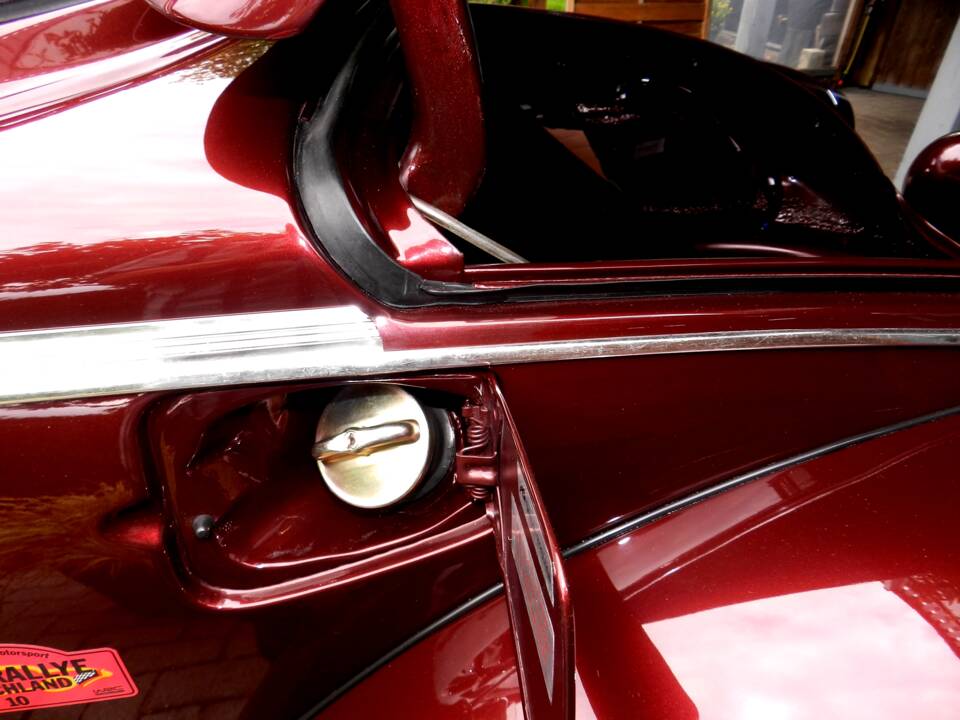 Image 17/54 de Volkswagen Beetle 1303 LS (1978)