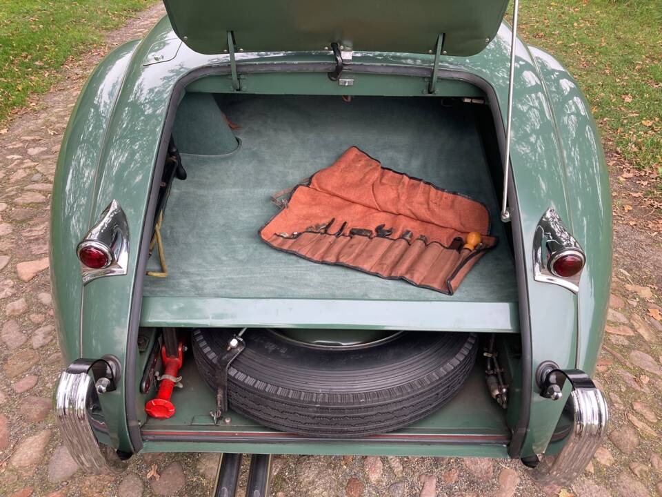Immagine 20/30 di Jaguar XK 120 OTS (1950)