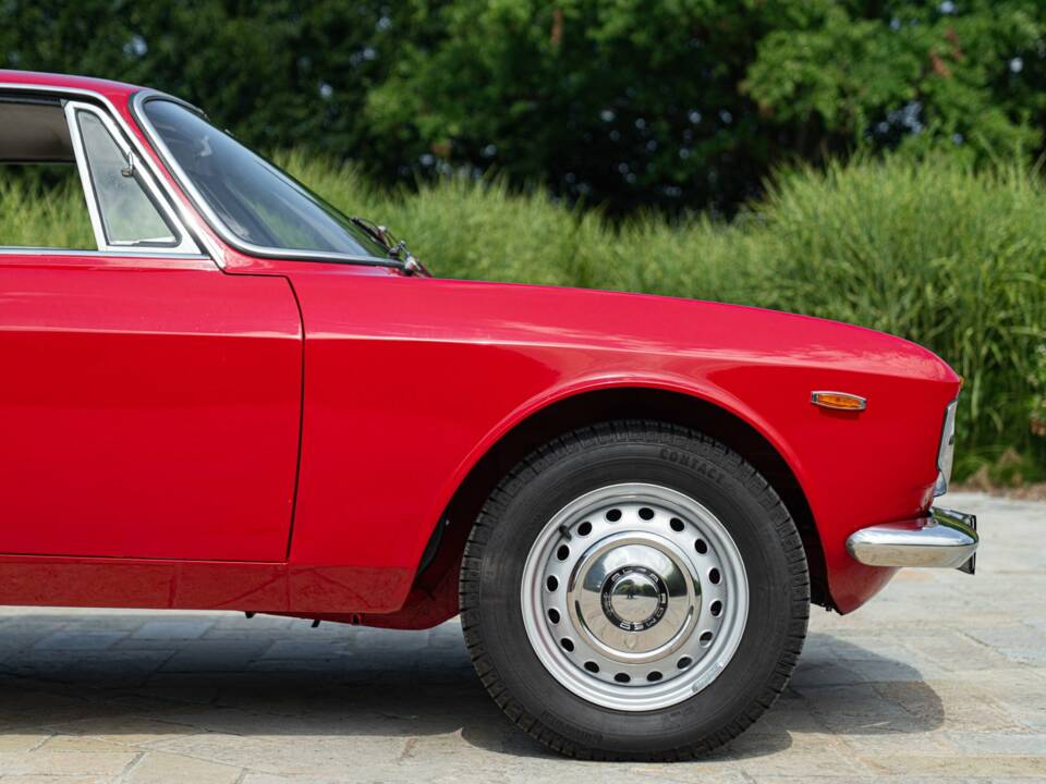 Bild 25/50 von Alfa Romeo Giulia 1600 Sprint GT Veloce (1967)