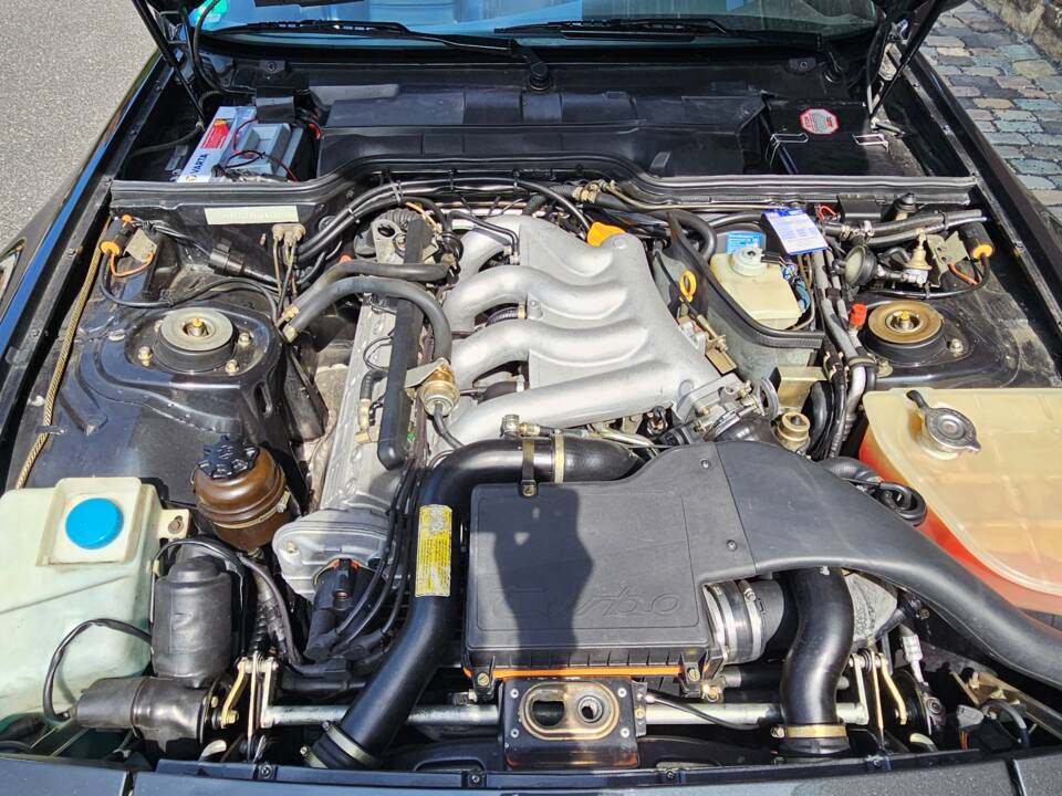 Bild 25/27 von Porsche 944 Turbo (1991)