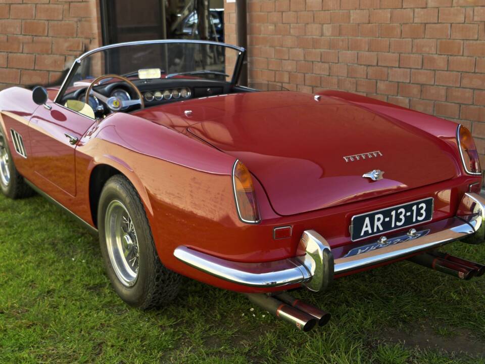 Bild 9/50 von Ferrari 250 GTE (1962)