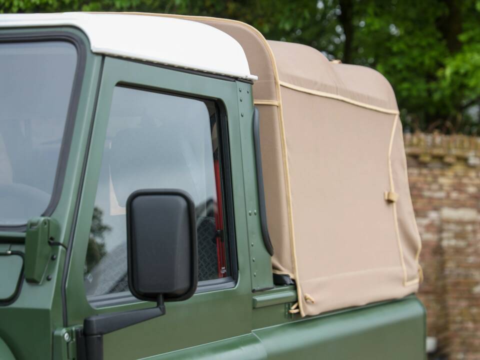 Immagine 45/50 di Land Rover 90 (1990)