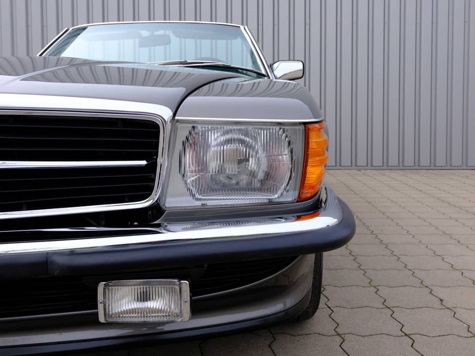 Image 31/96 of Mercedes-Benz 560 SL (1987)