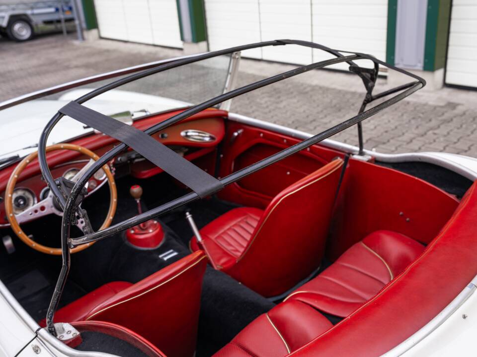 Image 61/72 de Austin-Healey 3000 Mk II (BJ7) (1962)