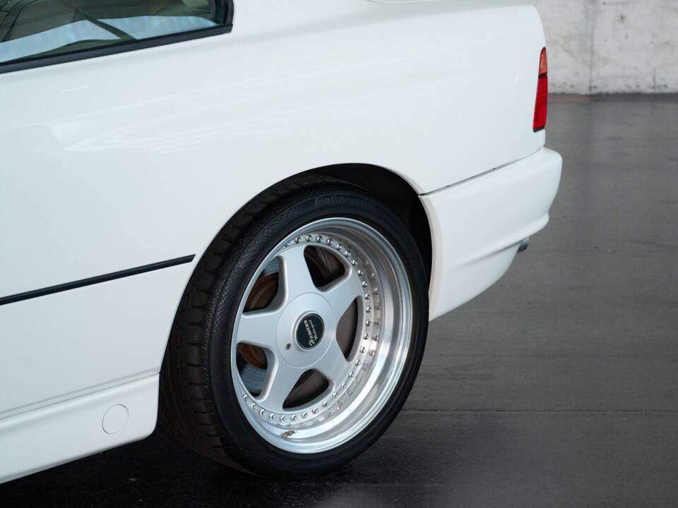 Immagine 6/50 di BMW 850i (1990)