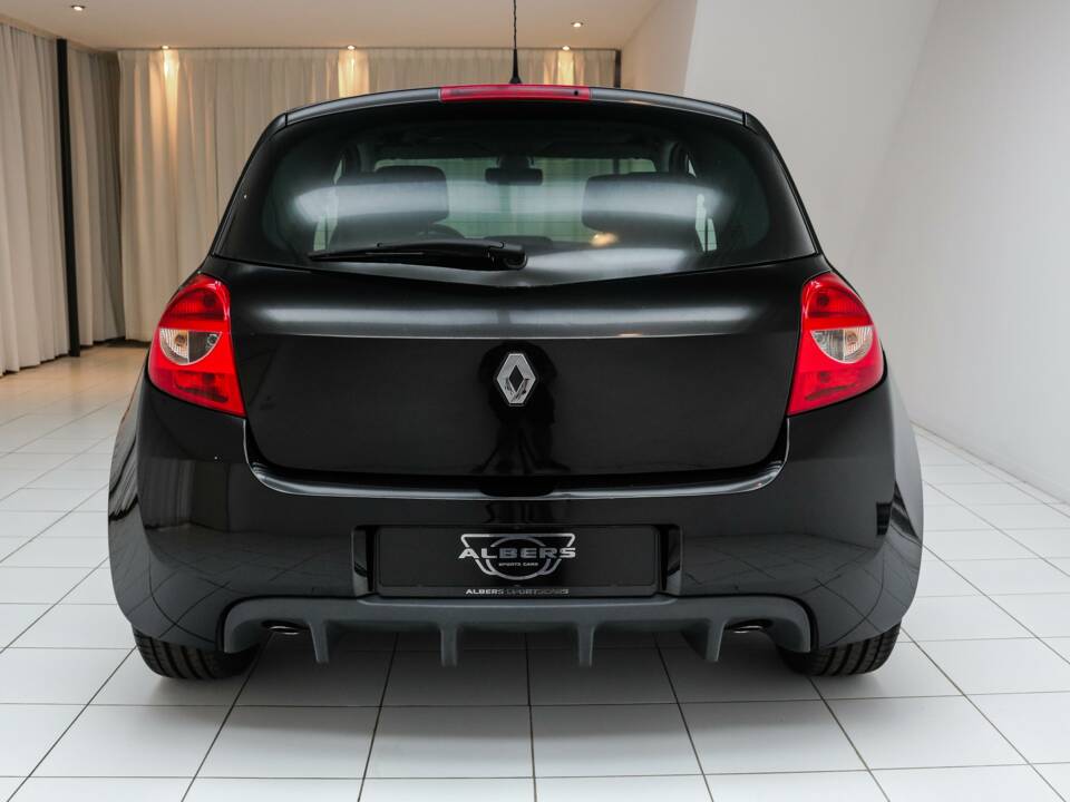 Imagen 5/14 de Renault Clio II 2.0 RS Cup (2007)