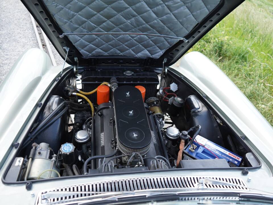 Afbeelding 25/72 van Ferrari 250 GTE (1962)