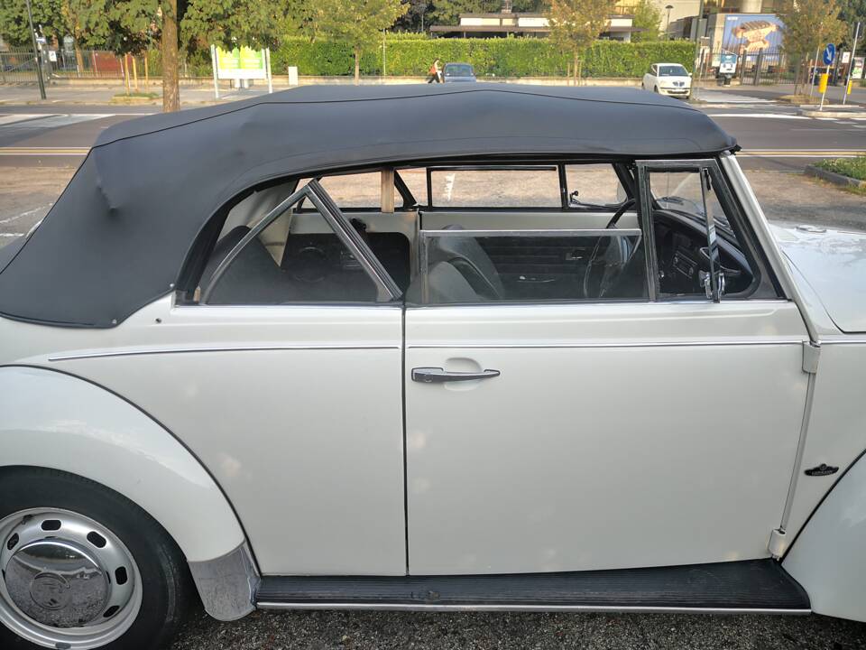 Bild 110/160 von Volkswagen Käfer 1300 (1971)