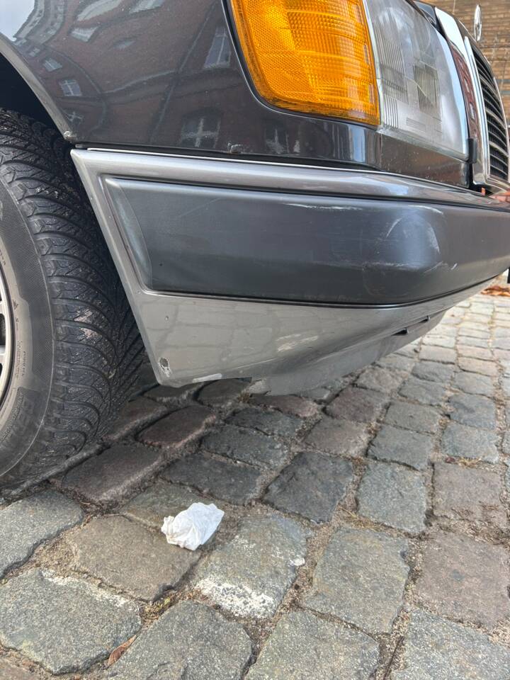 Image 16/21 of Mercedes-Benz 300 TE 4-Matic (1992)