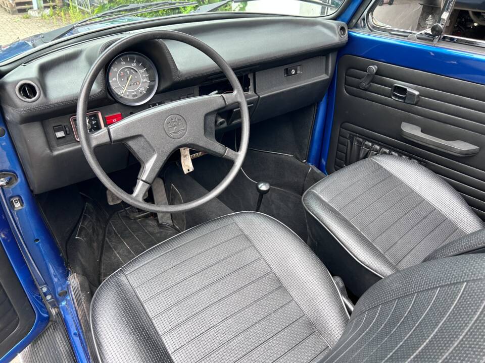 Bild 14/47 von Volkswagen Käfer 1303 LS (1979)