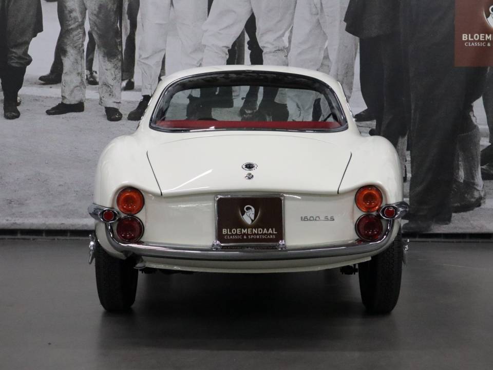 Image 6/61 de Alfa Romeo Giulia Sprint Speciale (1966)