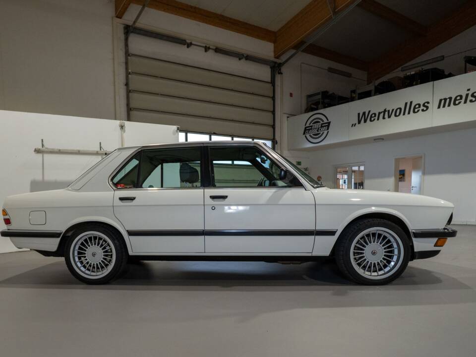 Afbeelding 6/52 van BMW 528i (1984)