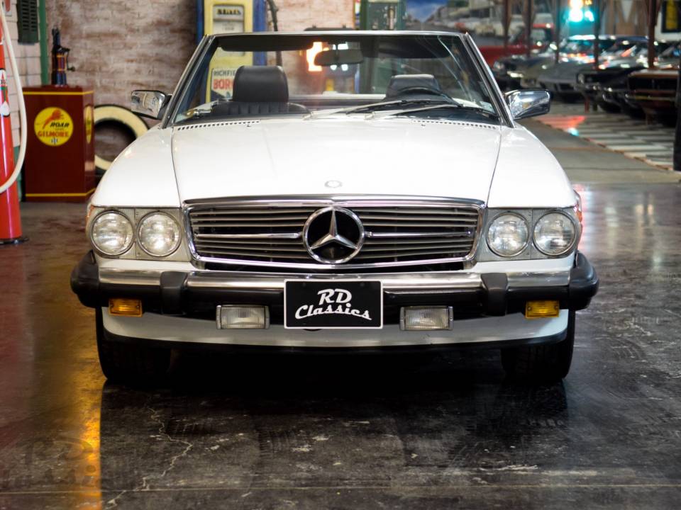 Image 2/32 of Mercedes-Benz 560 SL (1987)