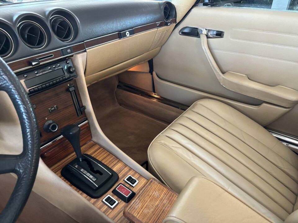 Afbeelding 18/31 van Mercedes-Benz 380 SL (1980)