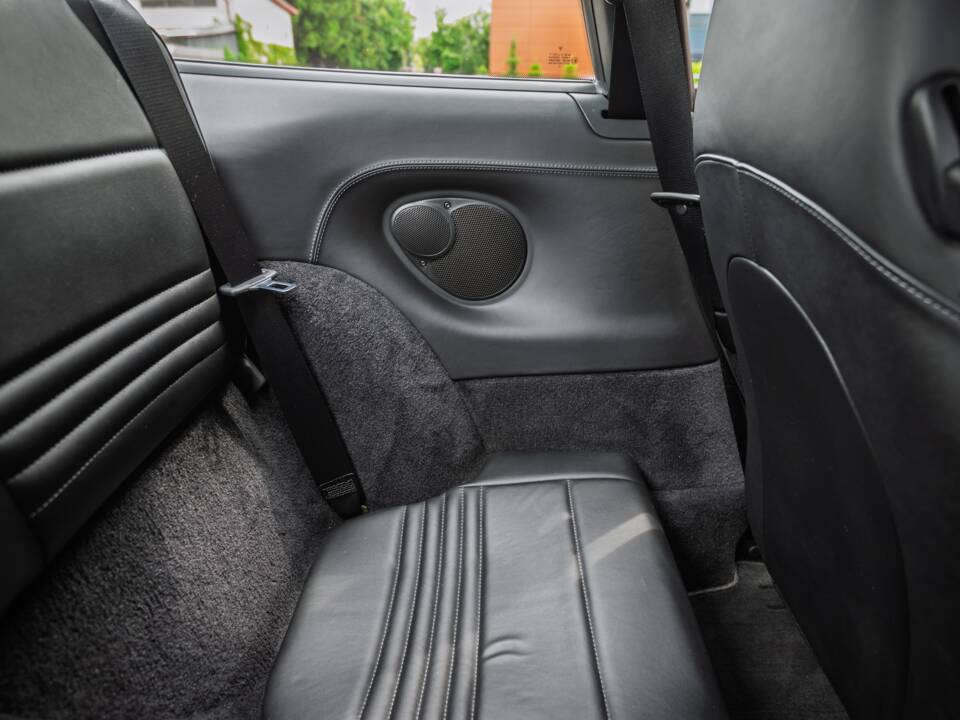 Afbeelding 13/73 van Porsche 911 Carrera 4S (2002)