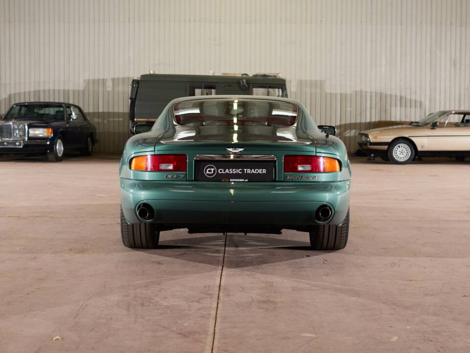 Bild 23/34 von Aston Martin DB 7 Vantage (2000)