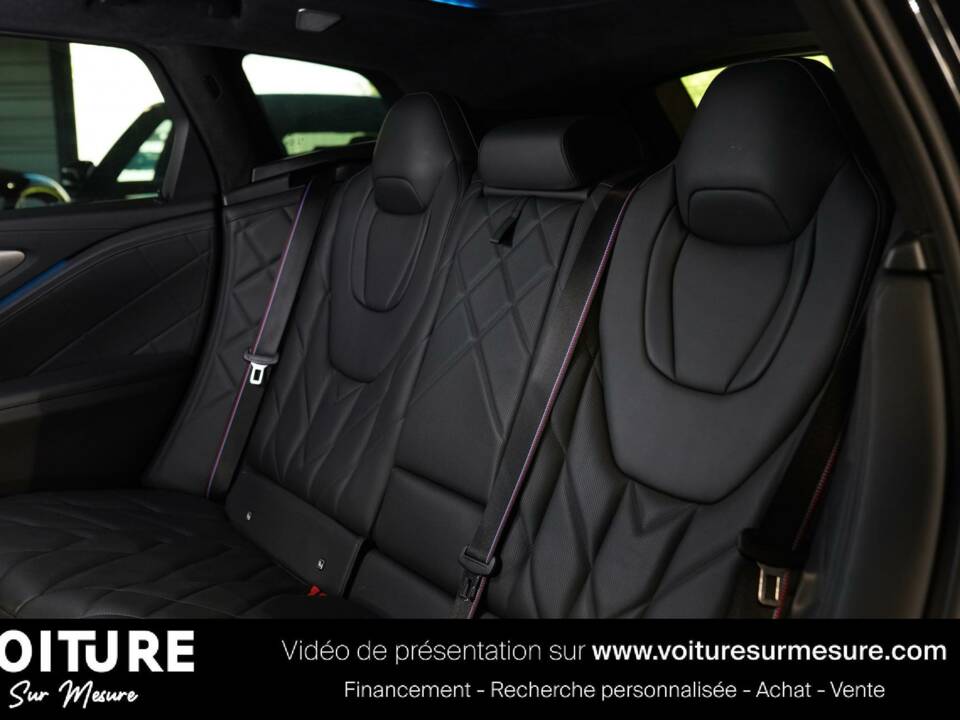 Image 12/50 de BMW XM (2023)