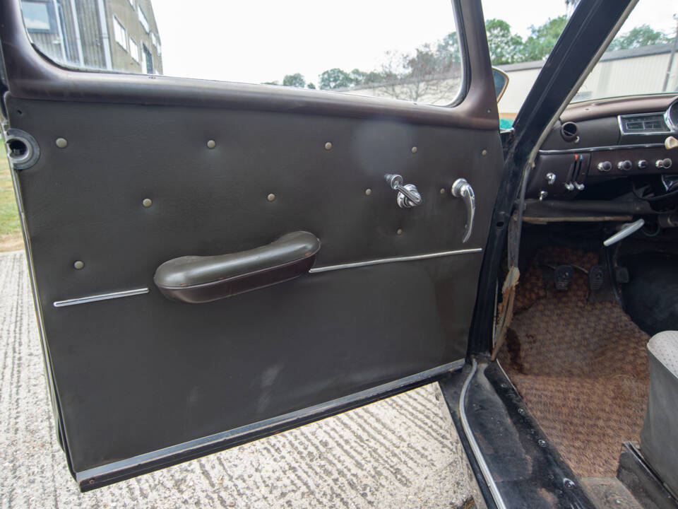 Image 18/30 of Mercedes-Benz 180 (1955)