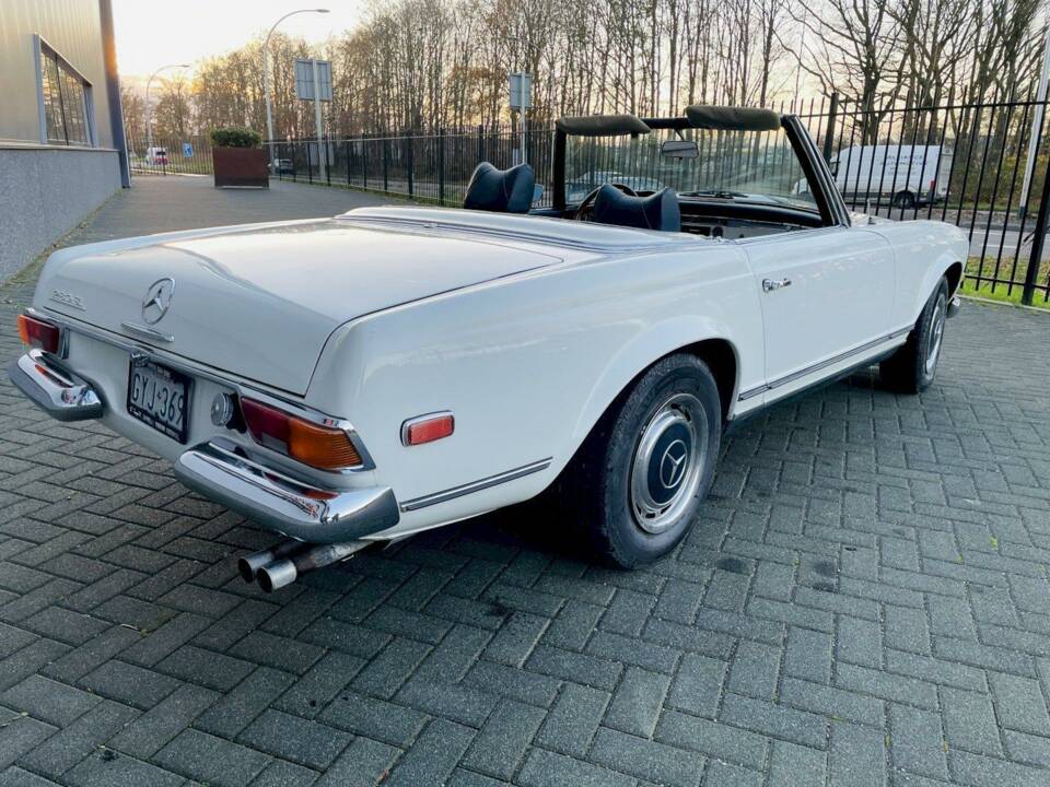 Immagine 12/36 di Mercedes-Benz 280 SL (1969)