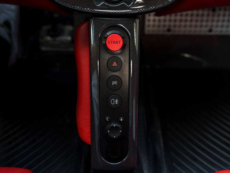Bild 23/29 von Ferrari Enzo Ferrari (2002)