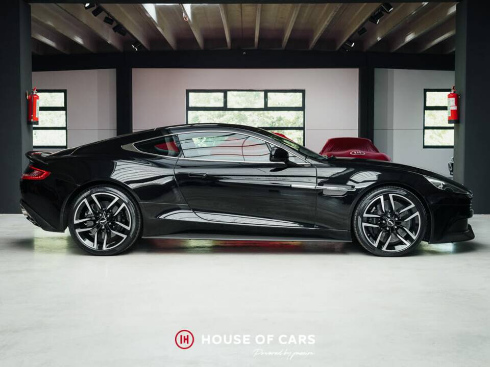 Imagen 5/22 de Aston Martin Vanquish (2017)