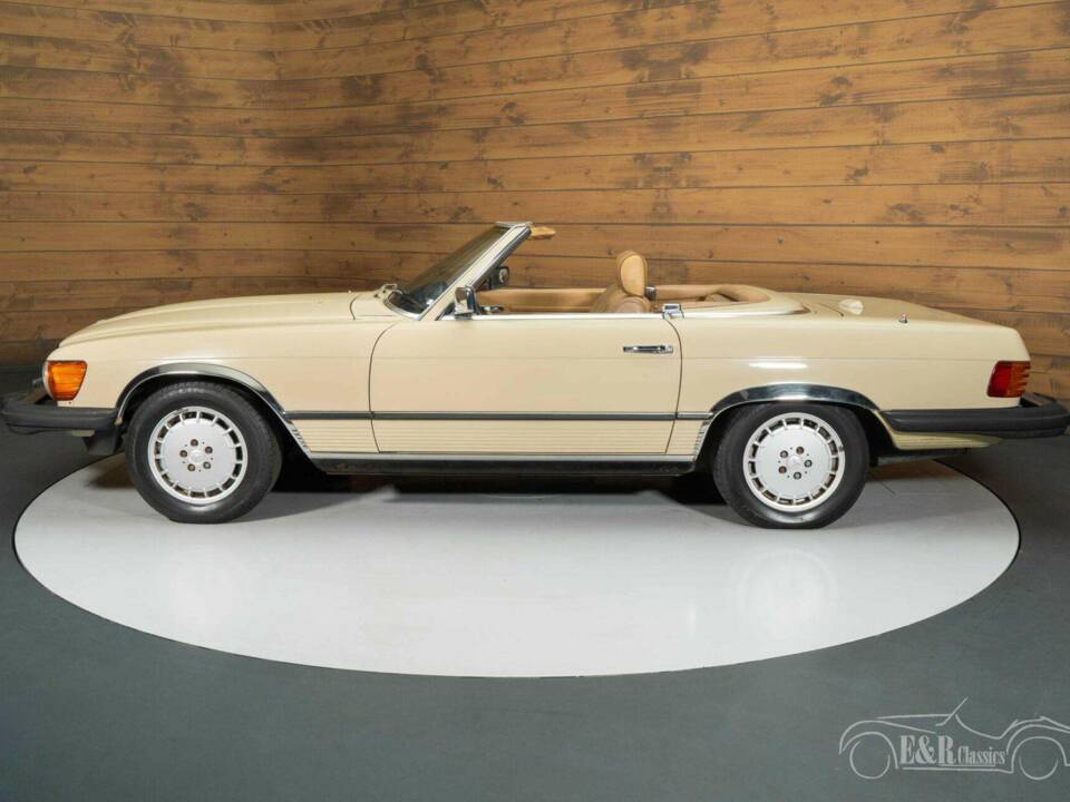 Immagine 22/29 di Mercedes-Benz 380 SL (1983)