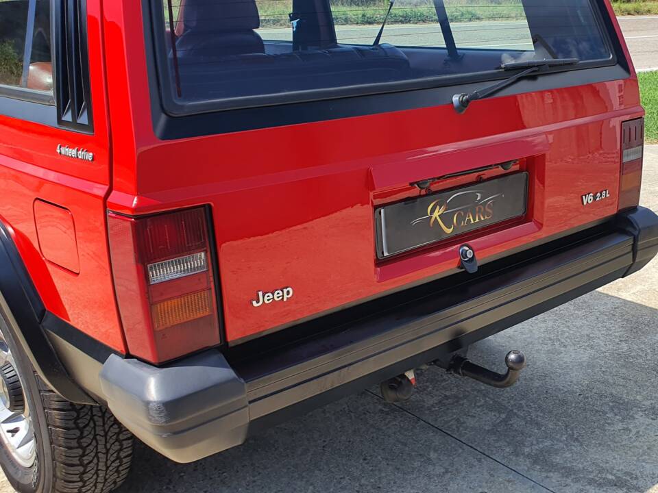 Immagine 11/42 di Jeep Cherokee 2.8L V6 (1985)