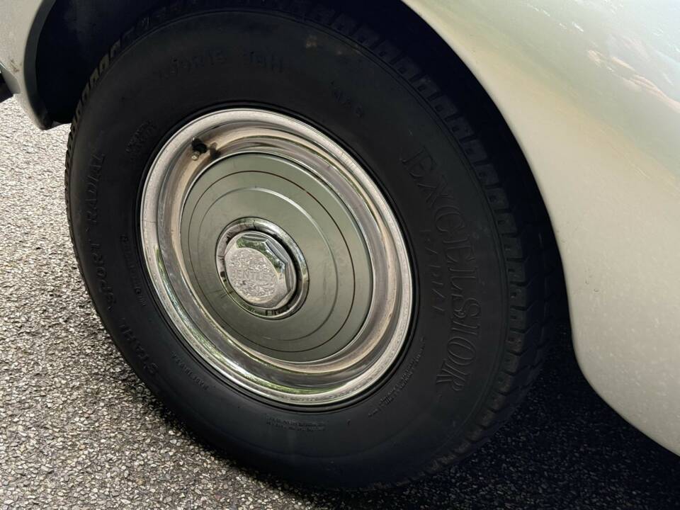 Image 8/17 of Bentley Mark VI 4.6 (1952)