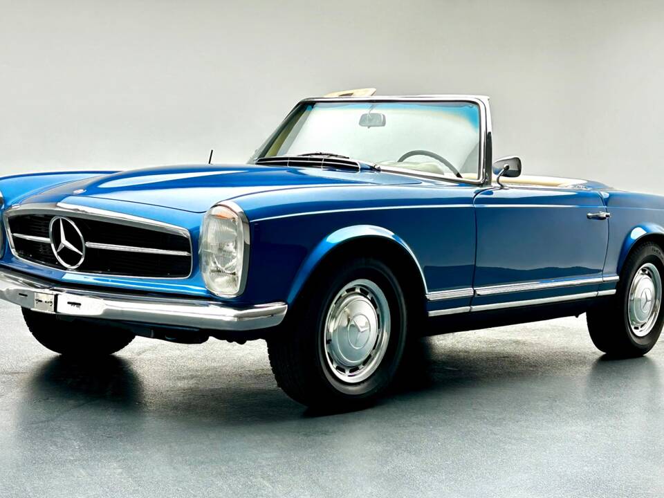 Image 2/14 of Mercedes-Benz 230 SL (1965)