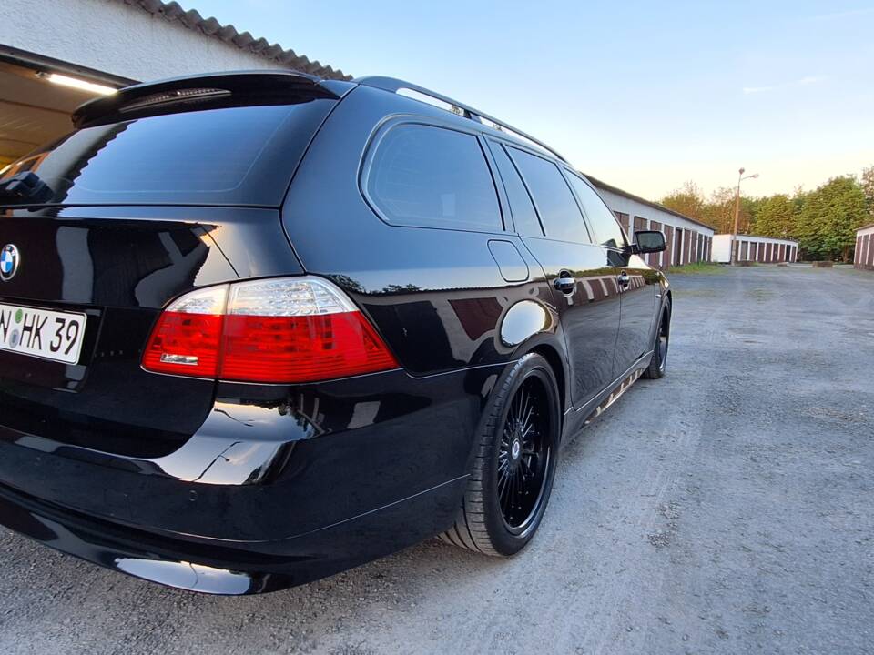 Image 22/25 of ALPINA B5 S Touring (2008)