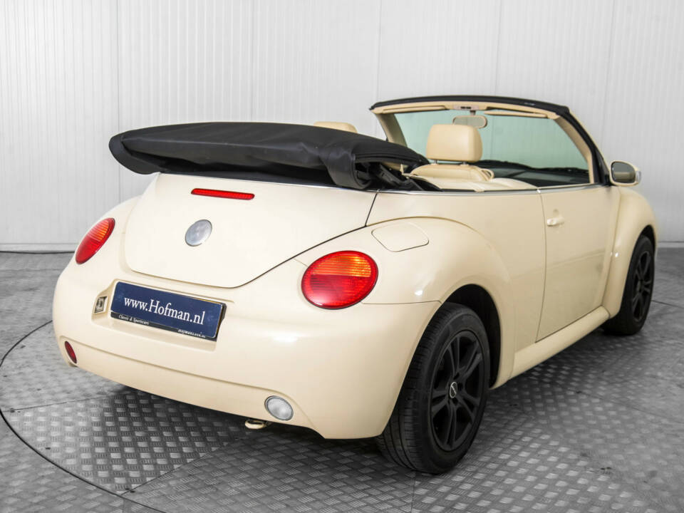 Image 26/50 of Volkswagen New Beetle 2.0 (2004)