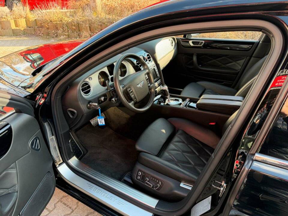 Bild 10/26 von Bentley Continental Flying Spur (2007)