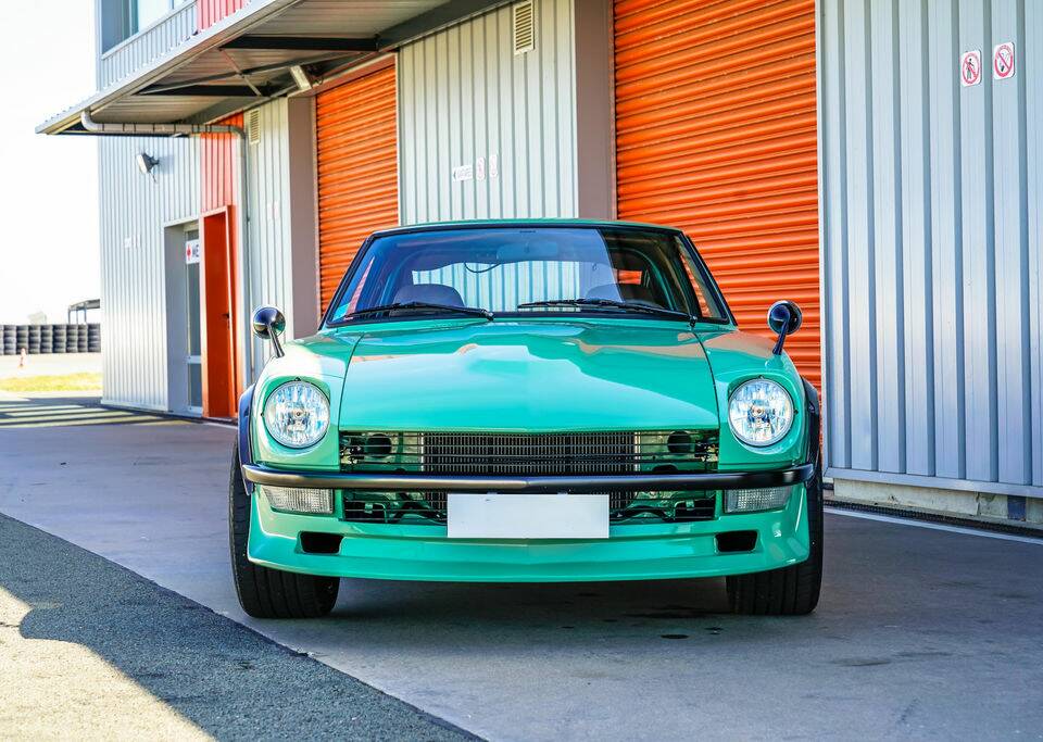 Image 4/8 of Datsun 240 Z (1972)