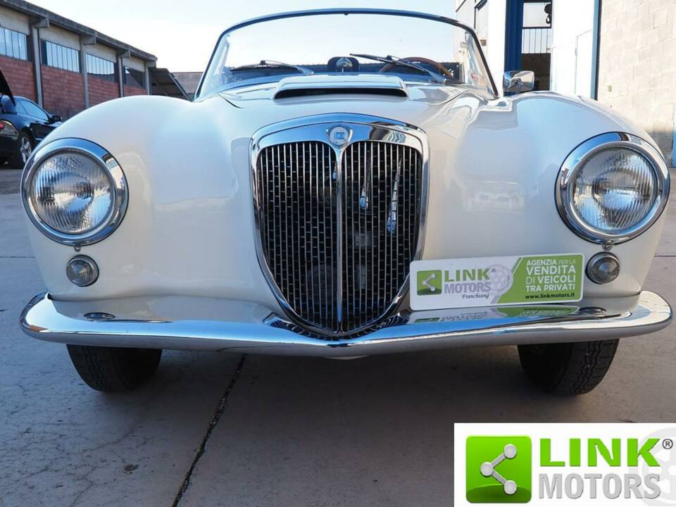Bild 10/10 von Lancia Aurelia B24 Convertible (1958)