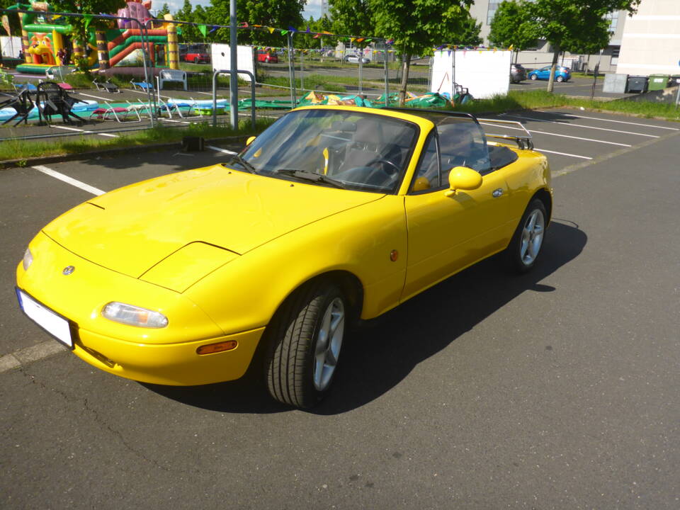 Immagine 17/56 di Mazda MX-5 1.6 (1995)