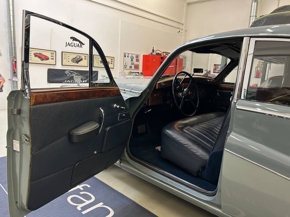 Bild 9/35 von Jaguar Mk IX (1958)