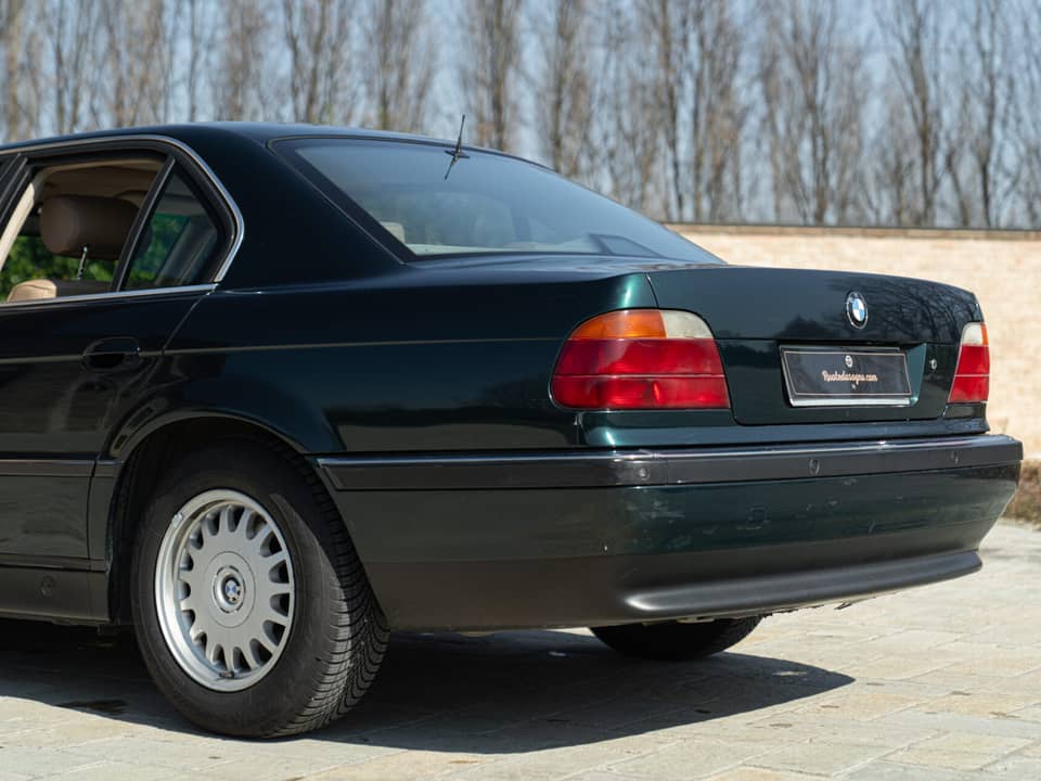 Image 37/43 of BMW 725tds (1997)